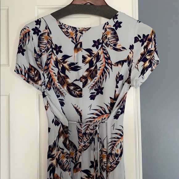 Others Follow Dress - Picture 3 of 3